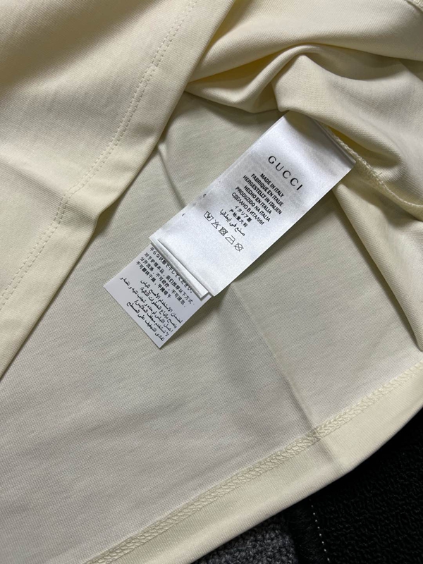 ブランドTシャツ全体デザイン